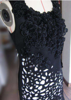 民升資訊：激光技術(shù)應用于服裝行業(yè)勢在必行